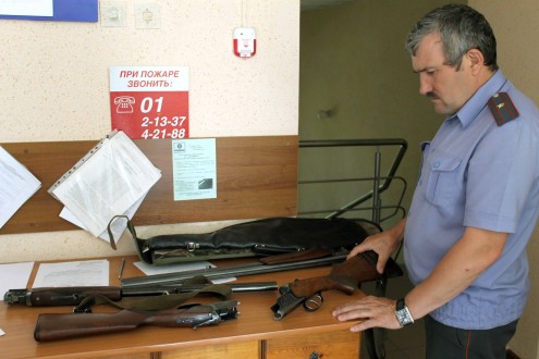 Полицейские Лесосибирска напоминают: лицензия на приобретение оружия выдается при наличии соответствующей подготовки